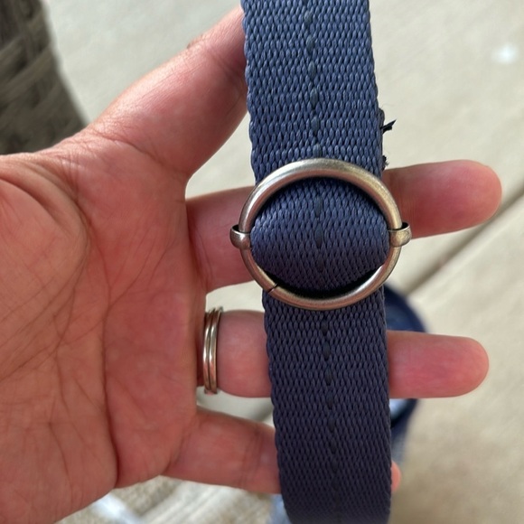 Sakroots Artists circle blue crossbody purse. New without tags. - Picture 11 of 11